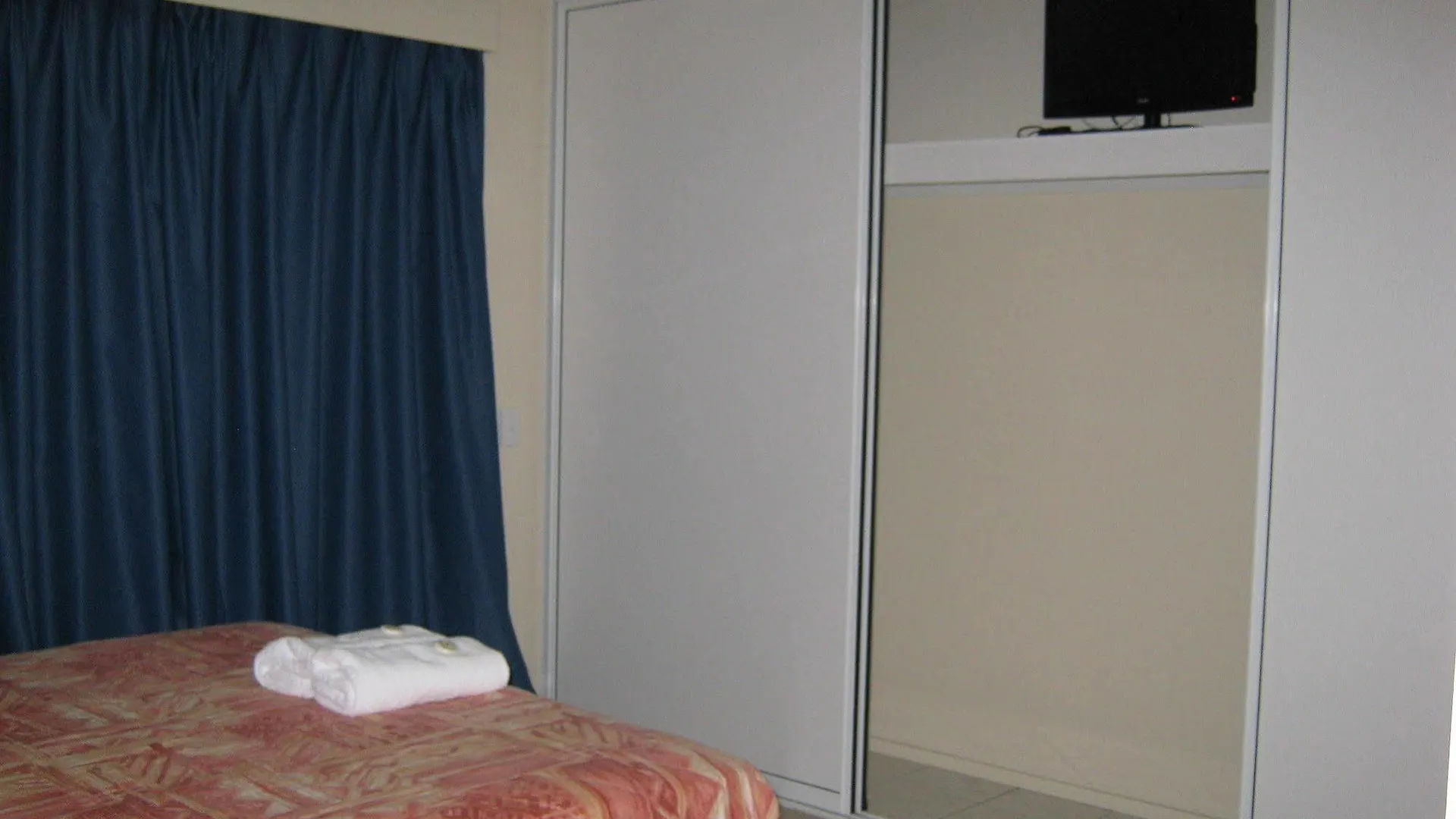 ***  Emu Park Motel Australia